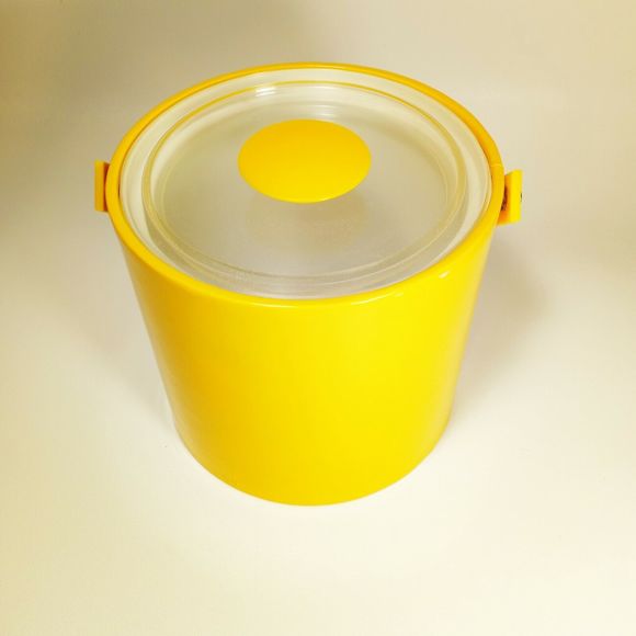 Retro Yellow Vinyl Ice Bucket MCM 60's 70's Mod Big Bold Button on Top - Picture 5 of 10